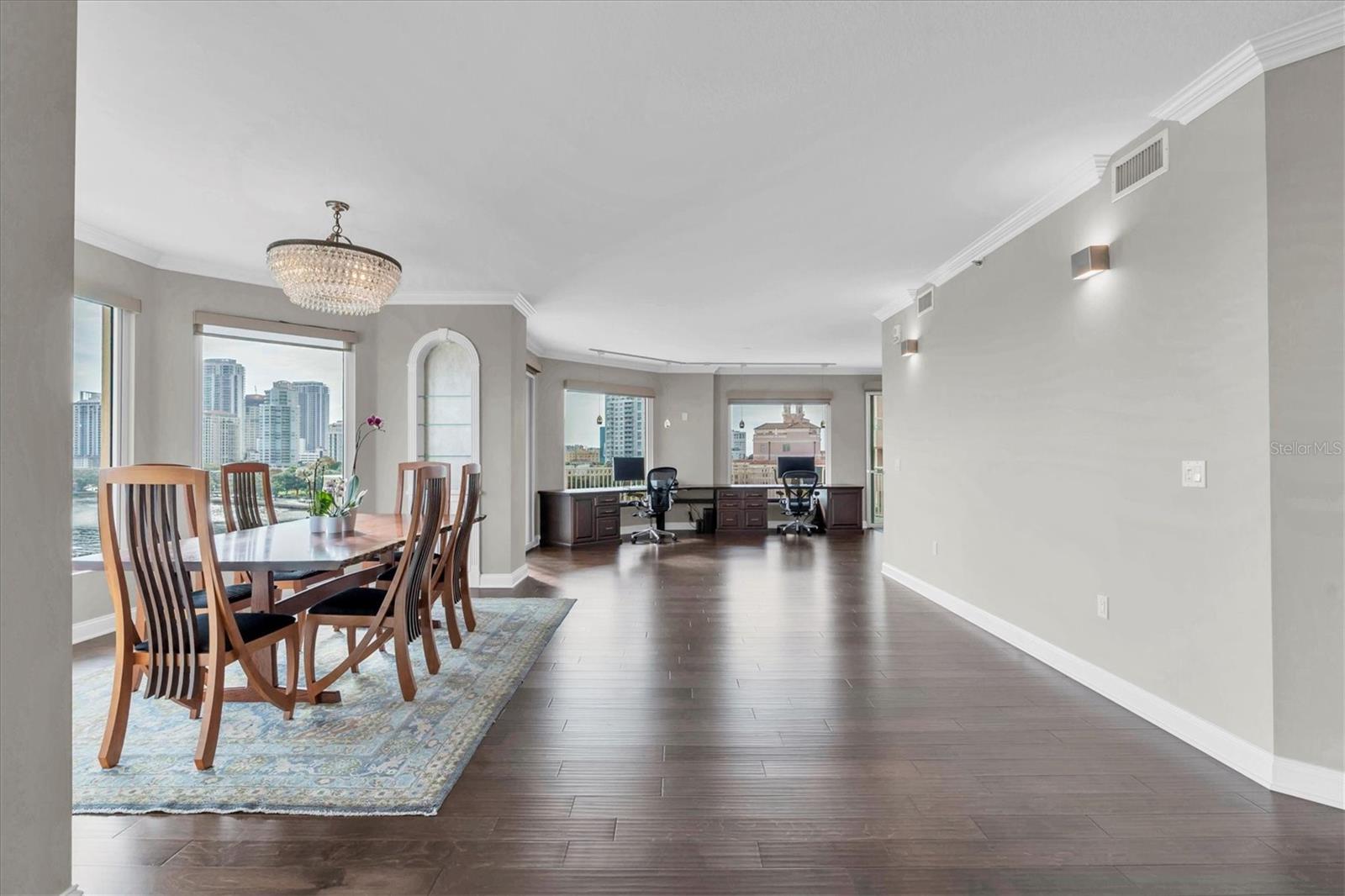 TB8455398 Property Photo