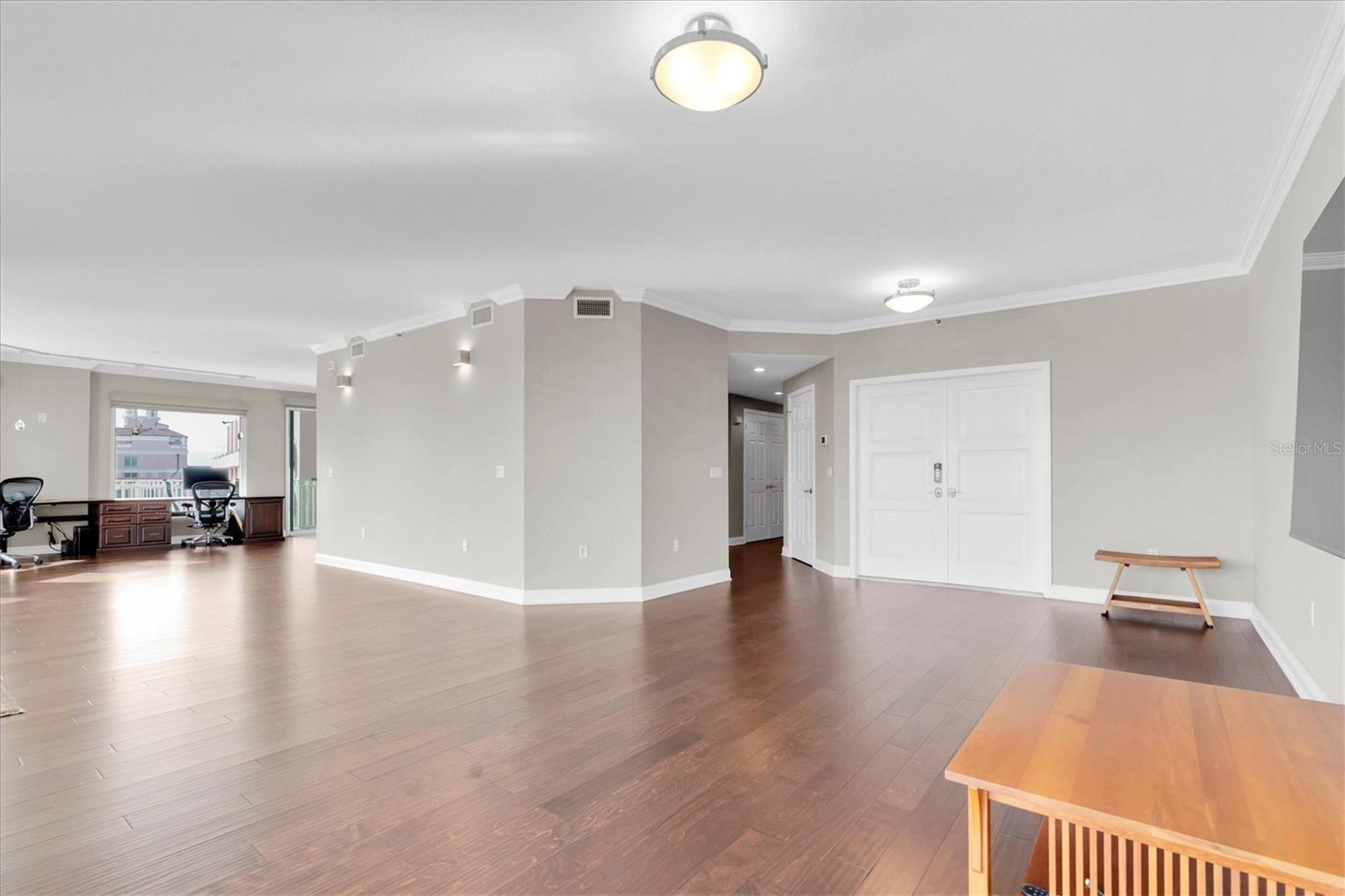 TB8455398 Property Photo