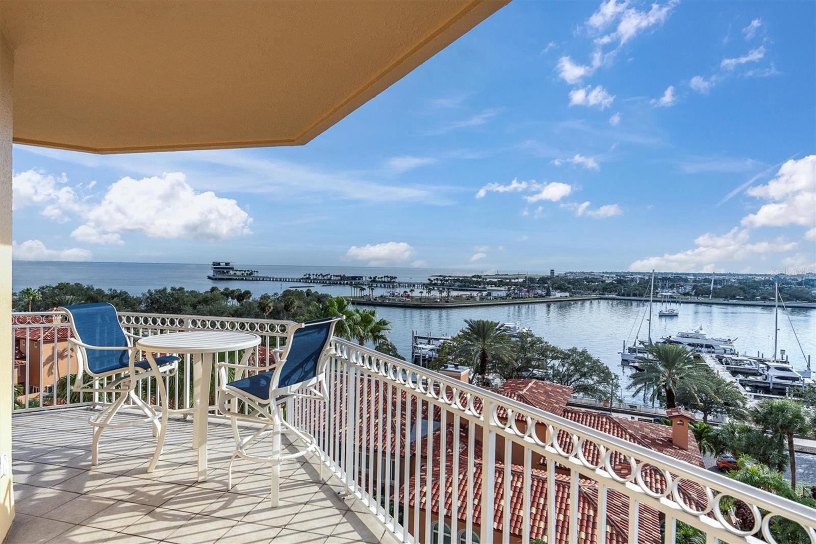 TB8455398 Property Photo