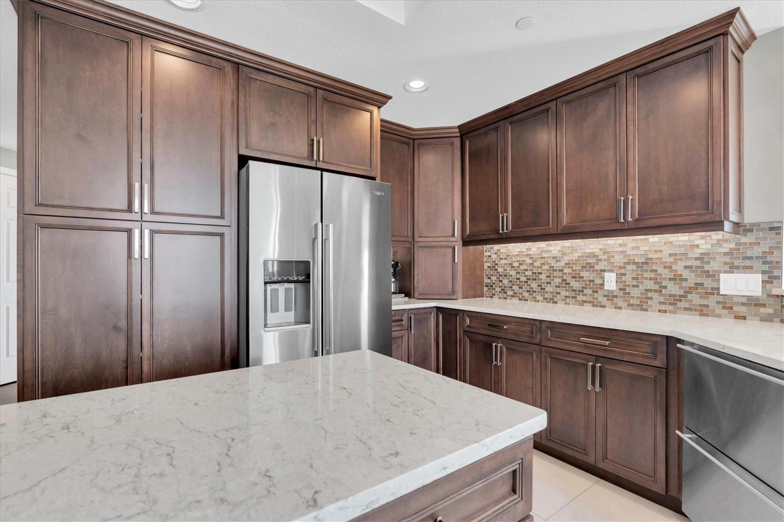 TB8455398 Property Photo