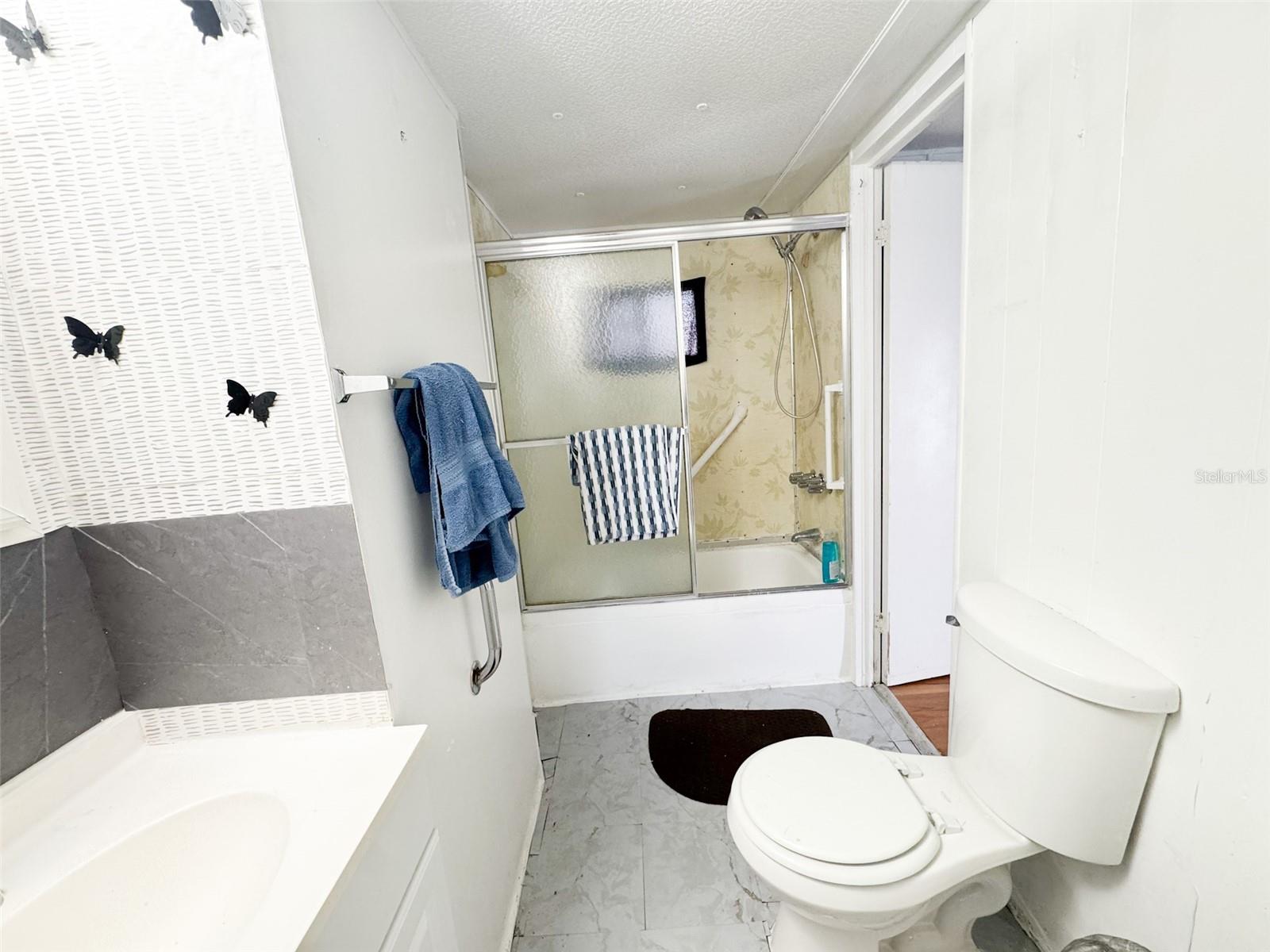 A4674835 Property Photo