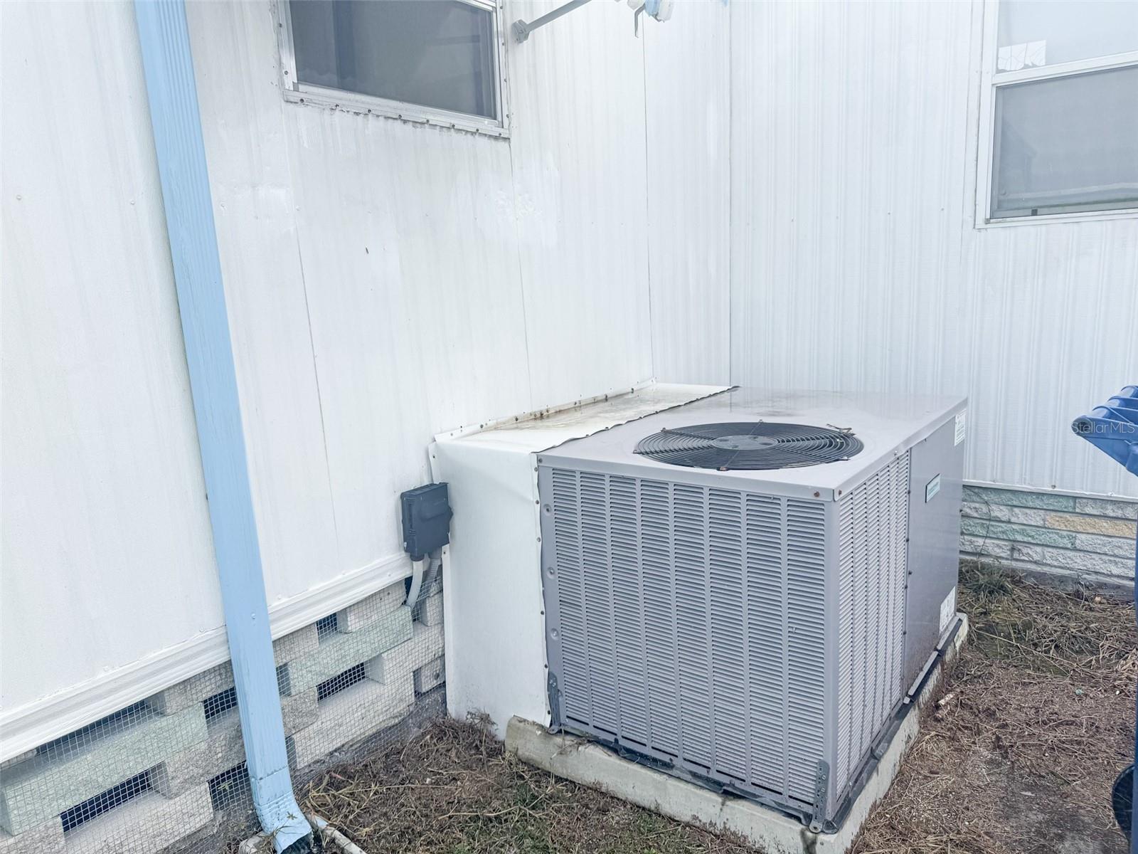 A4674835 Property Photo