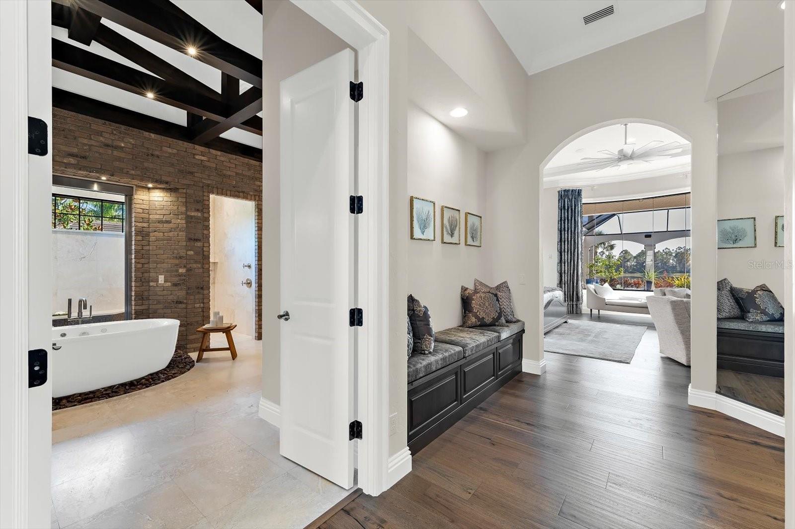 A4674842 Property Photo