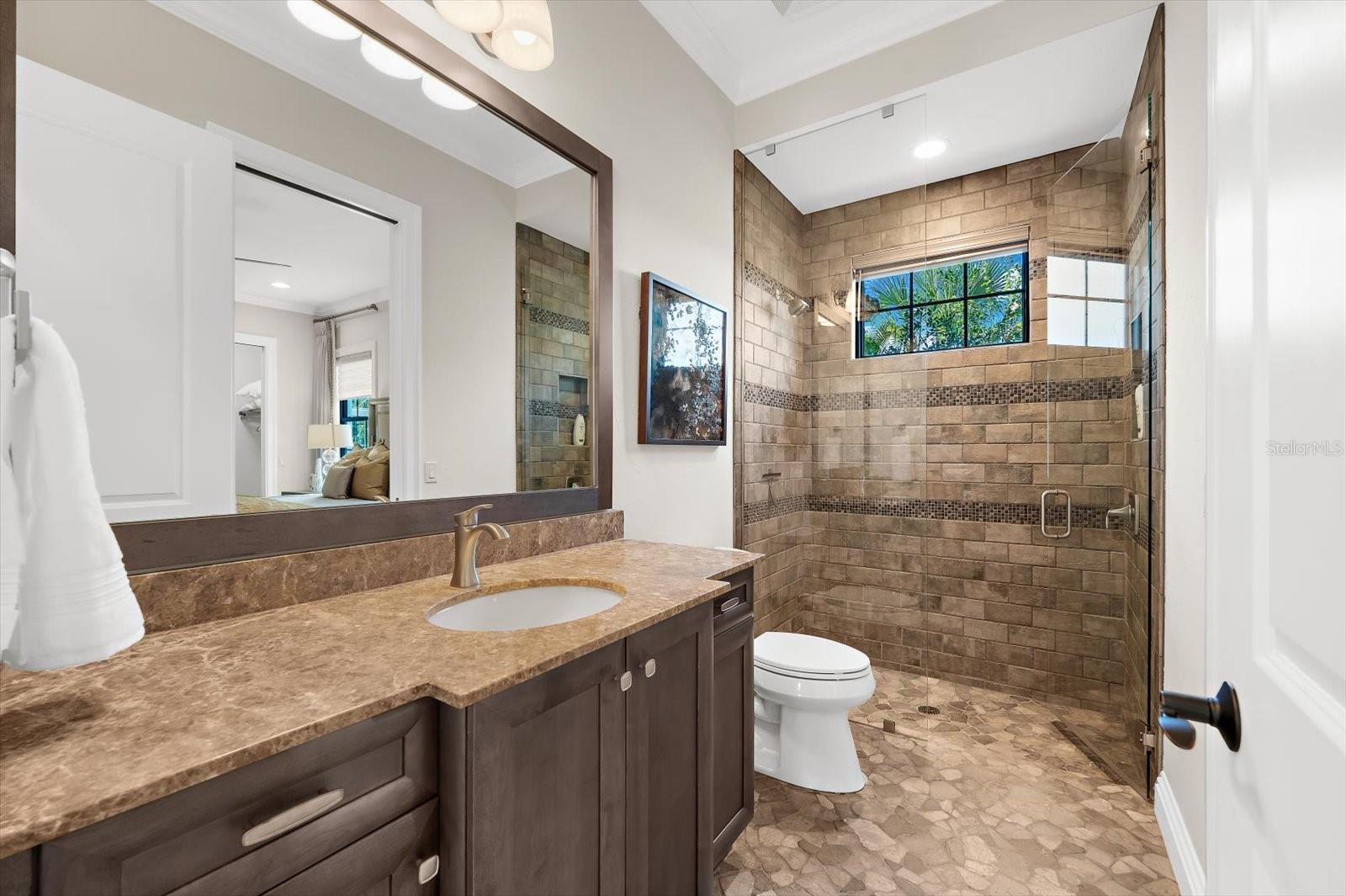 A4674842 Property Photo