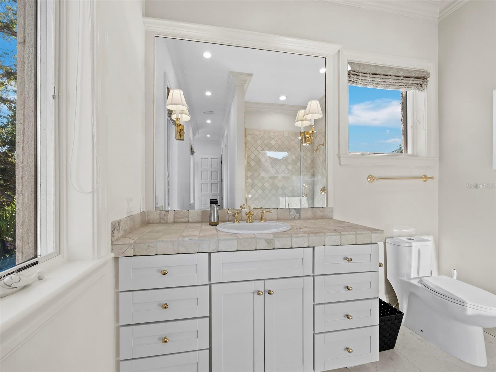 A4674851 Property Photo