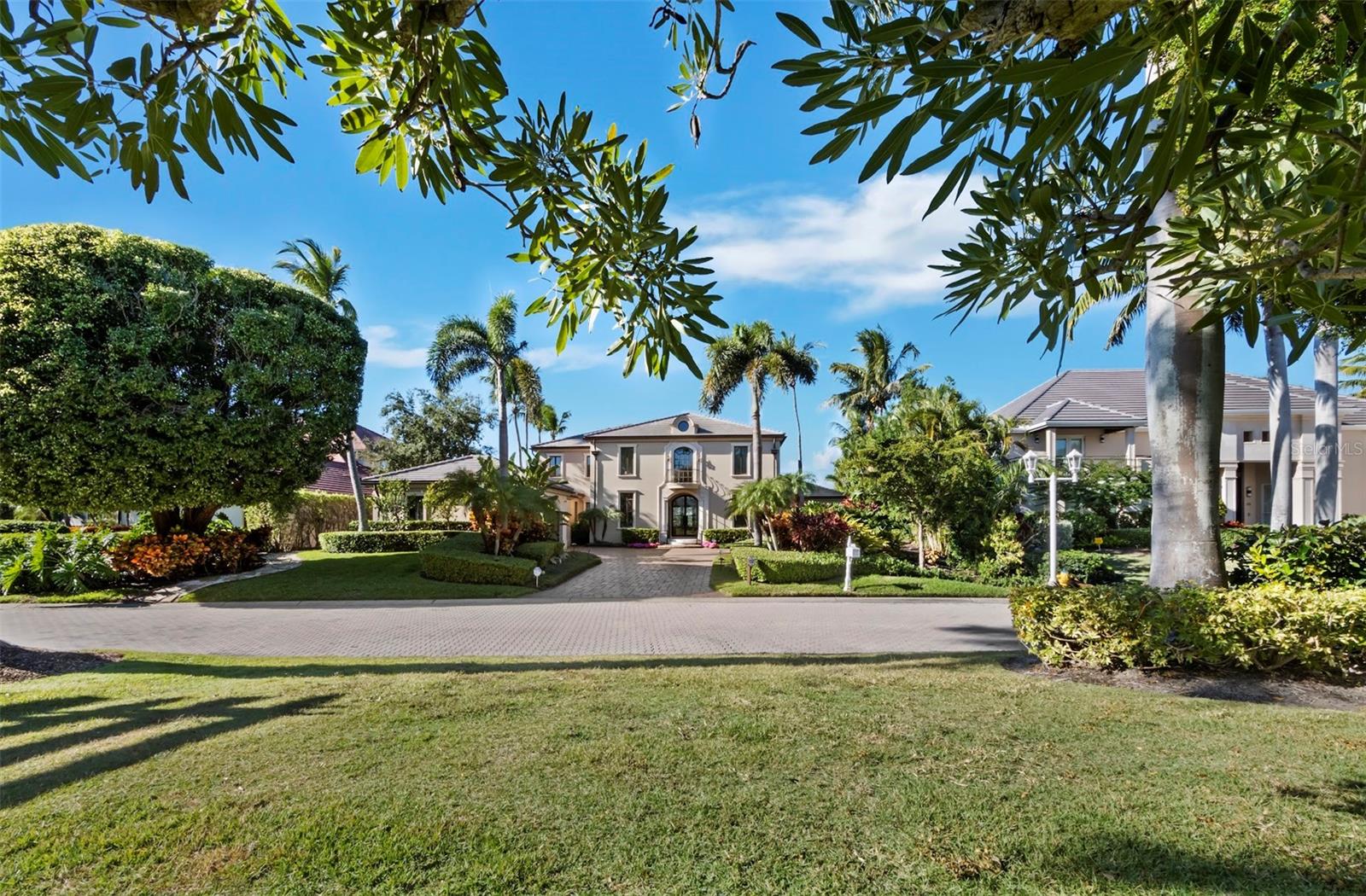 A4674851 Property Photo