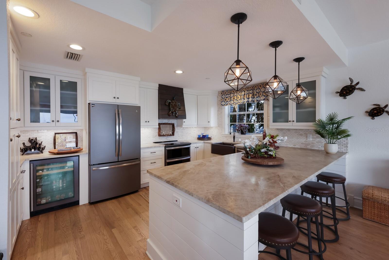 D6145147 Property Photo