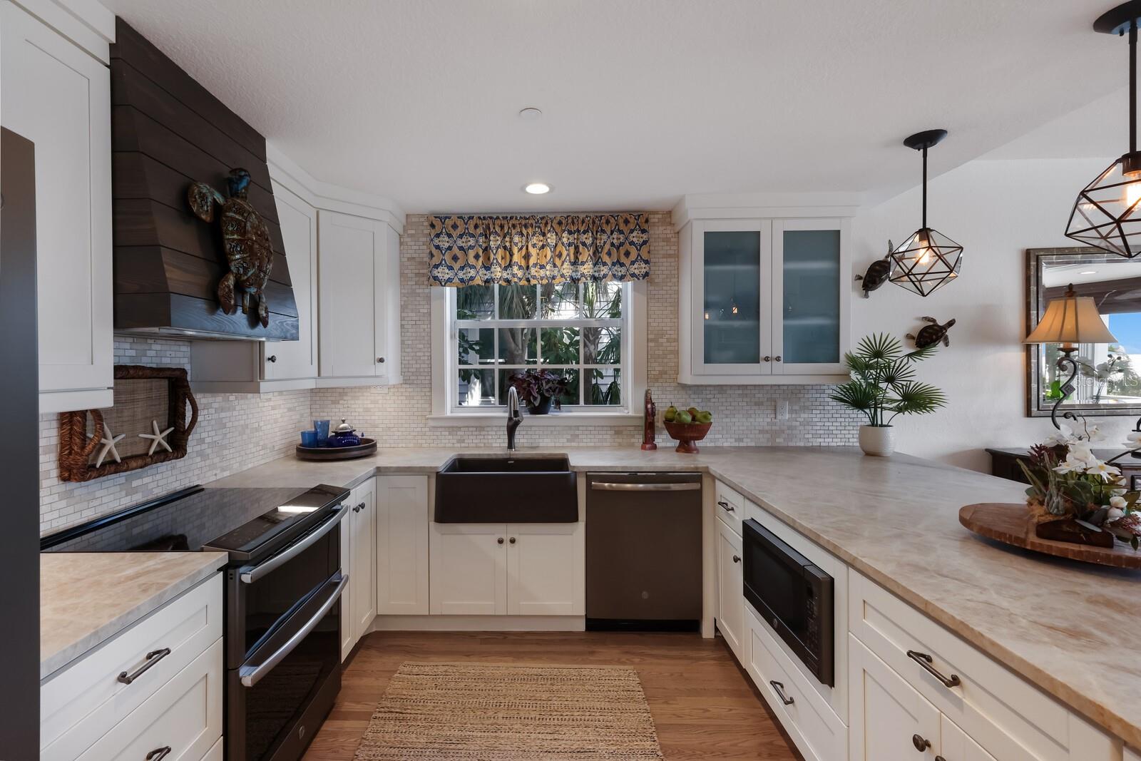 D6145147 Property Photo