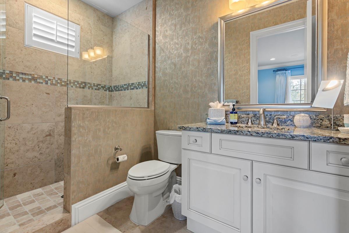 O6366604 Property Photo