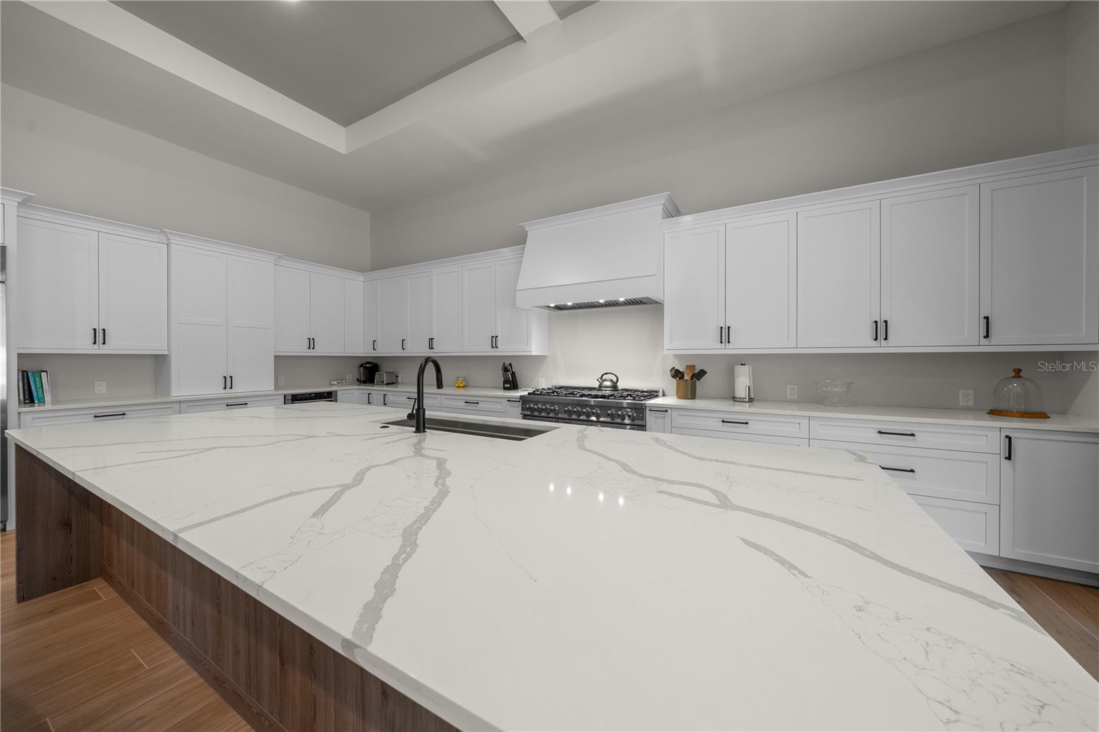 OM714903 Property Photo