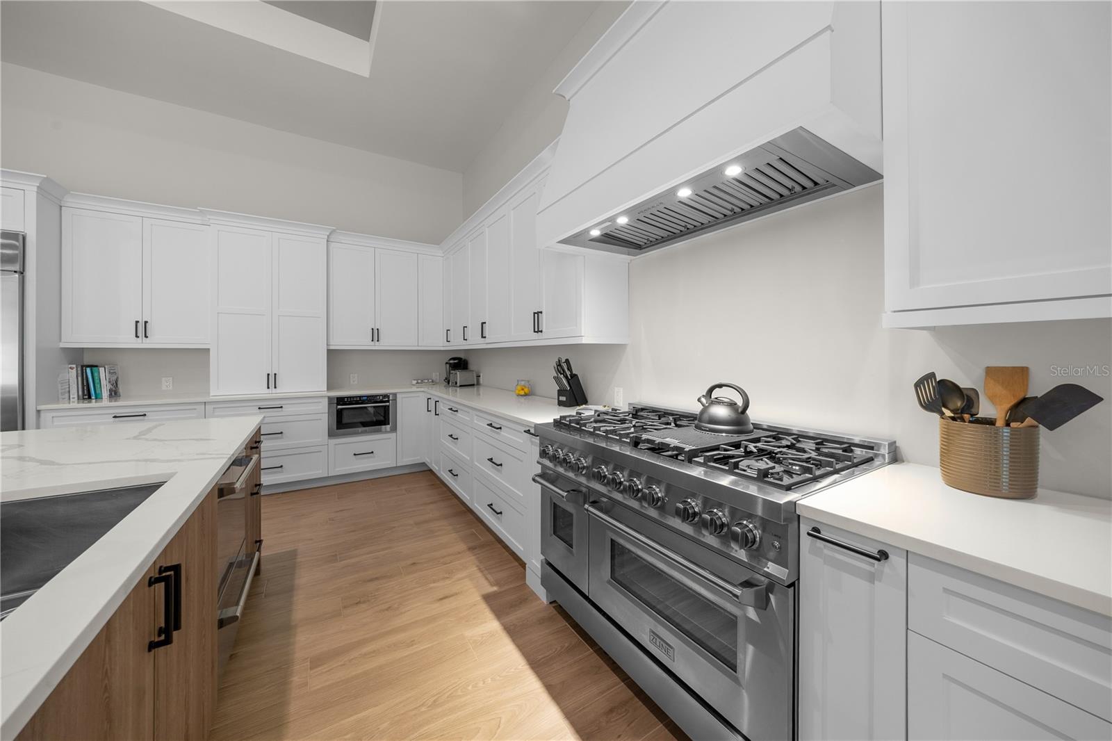 OM714903 Property Photo