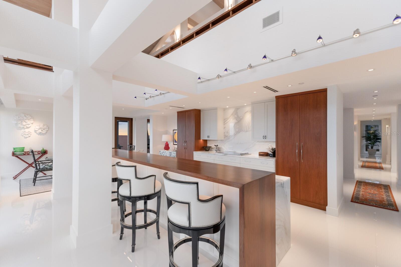 D6145154 Property Photo