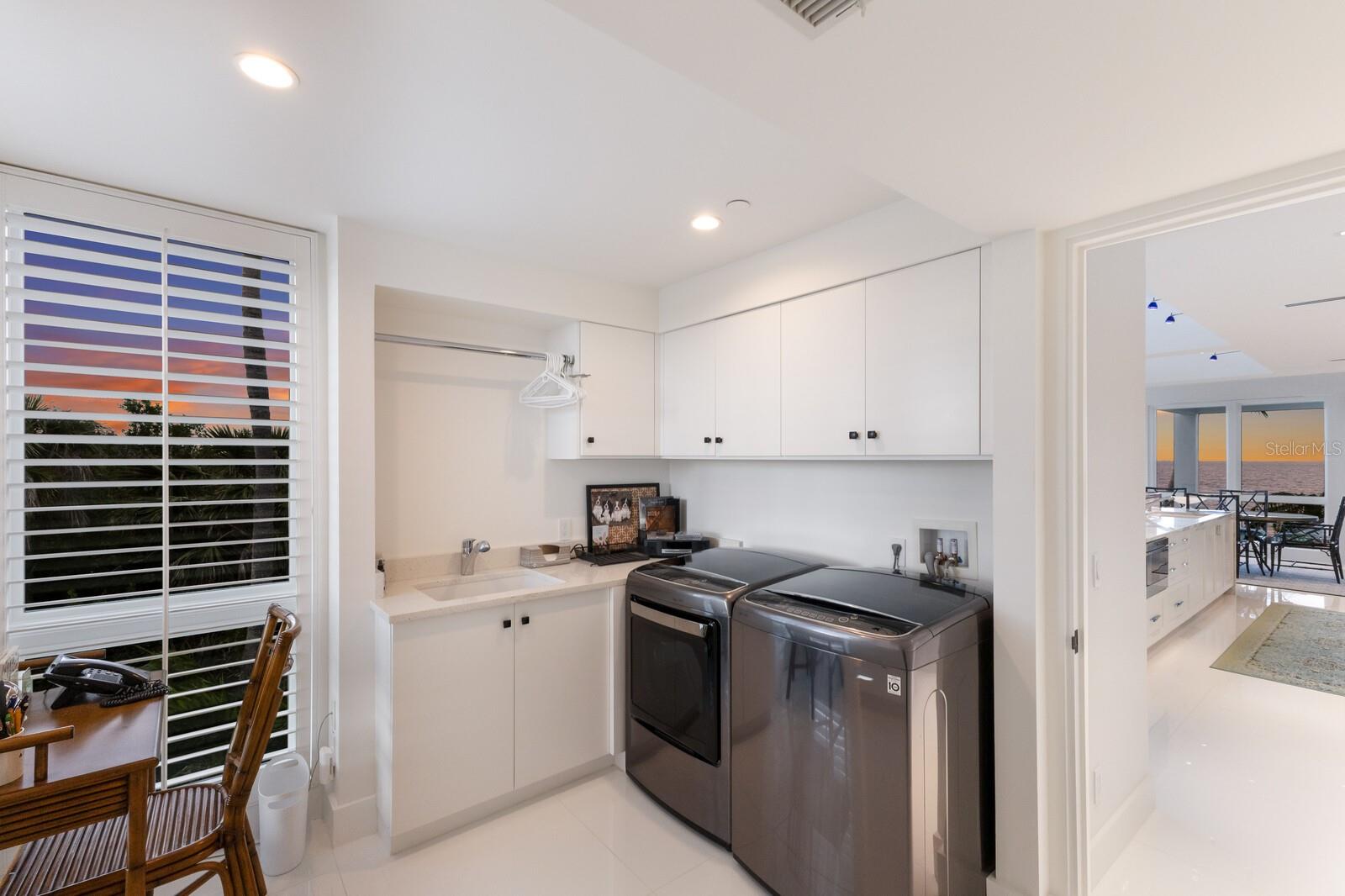 D6145154 Property Photo