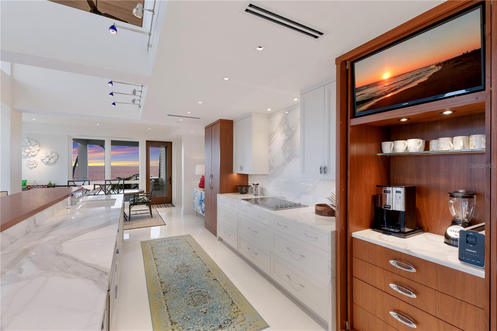 D6145154 Property Photo