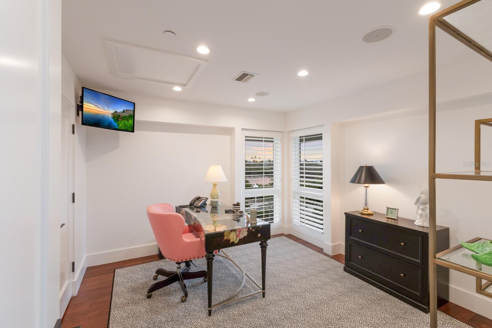 D6145154 Property Photo