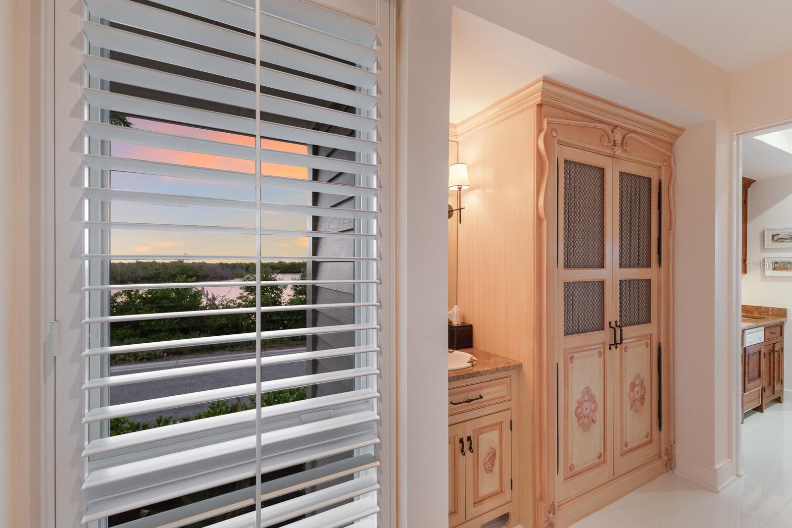 D6145154 Property Photo