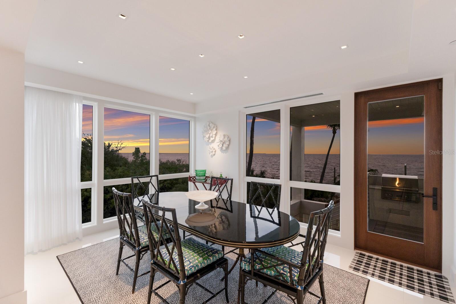 D6145154 Property Photo