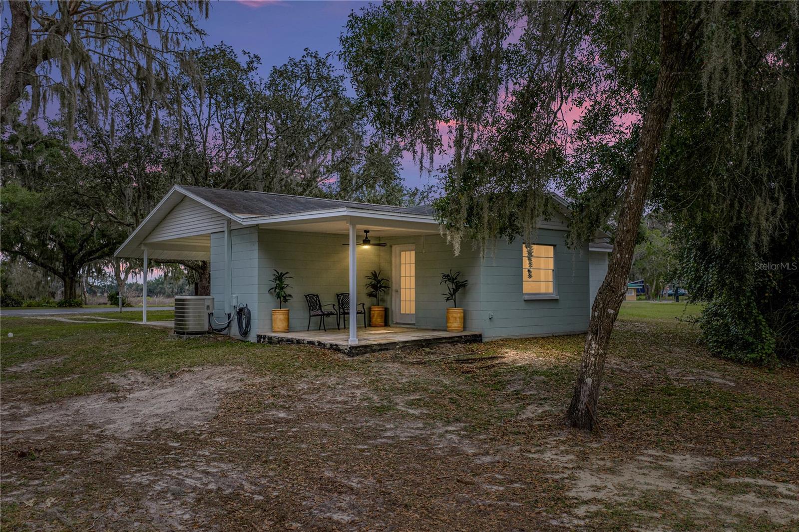 TB8455596 Property Photo