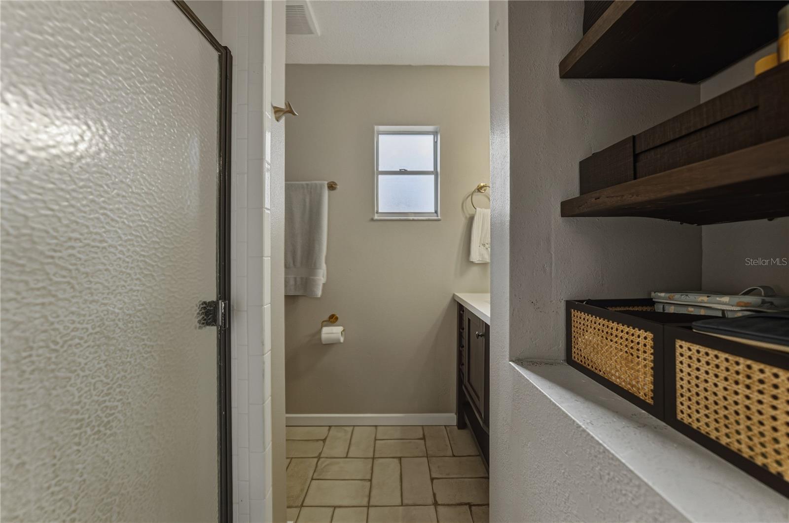 TB8455596 Property Photo