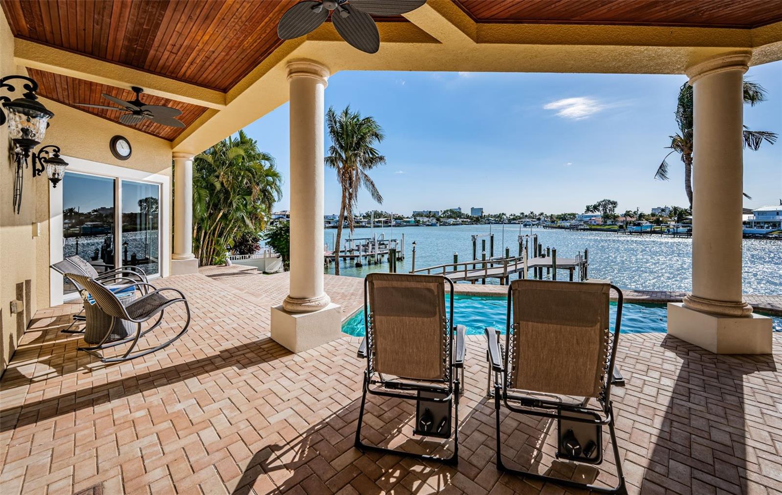 TB8455716 Property Photo