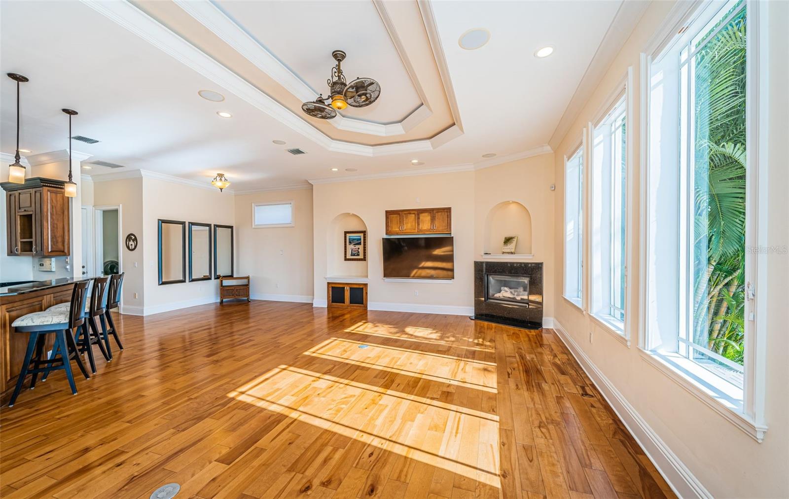 TB8455716 Property Photo