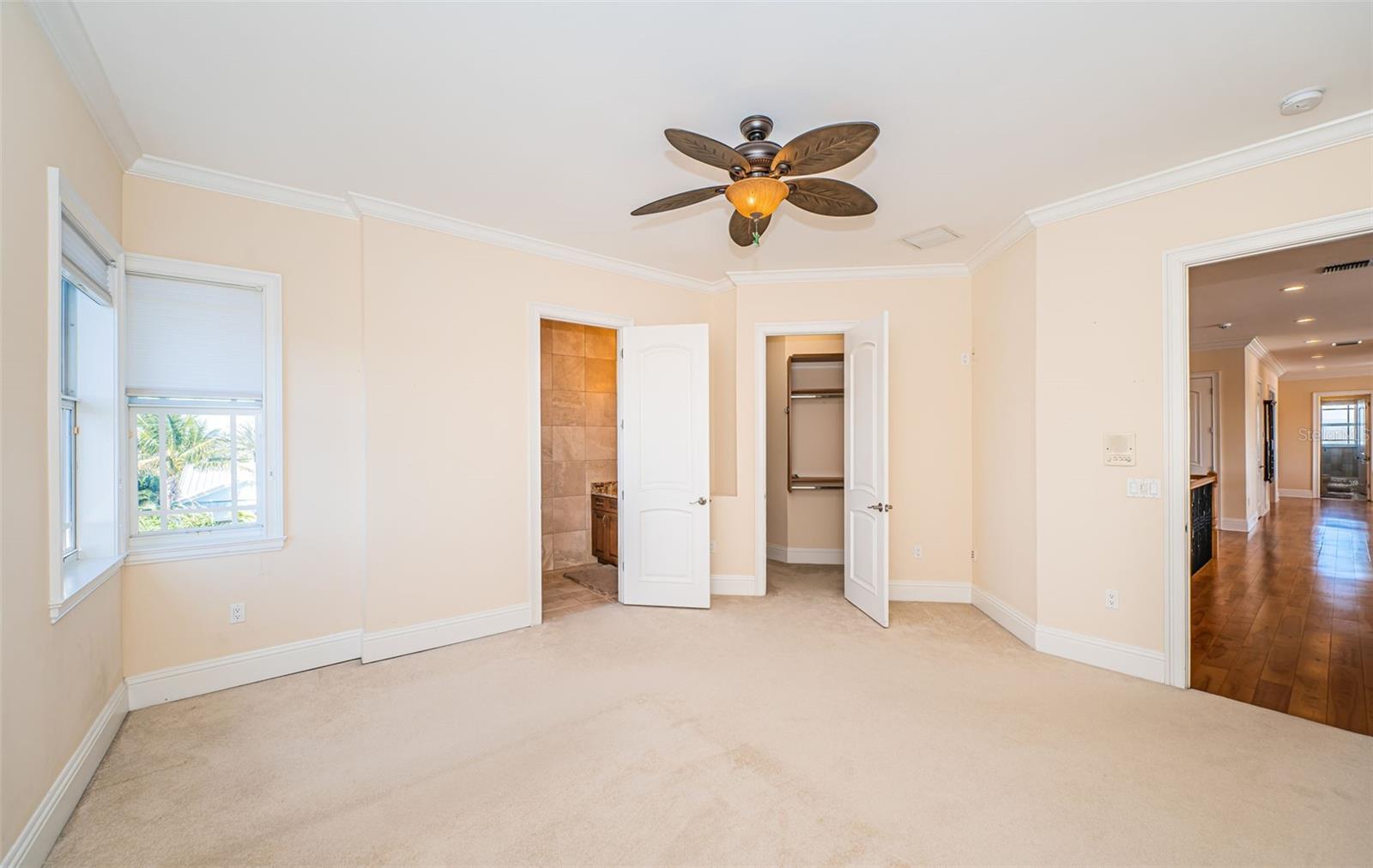 TB8455716 Property Photo