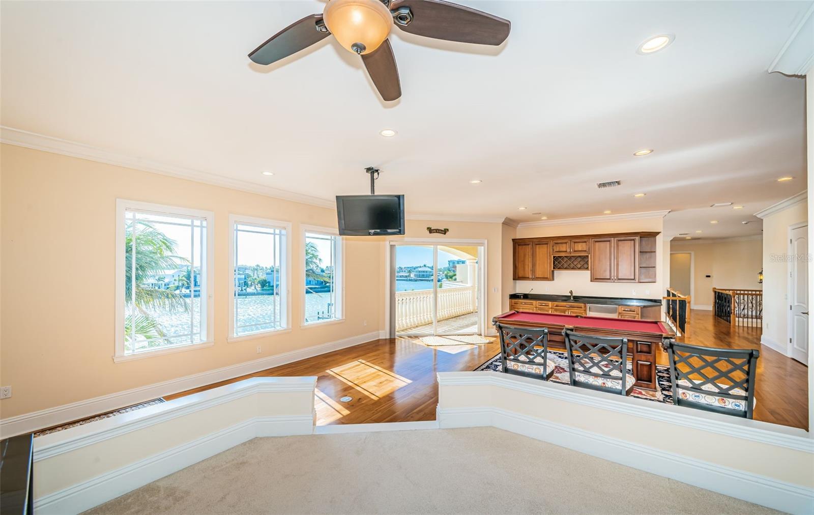 TB8455716 Property Photo