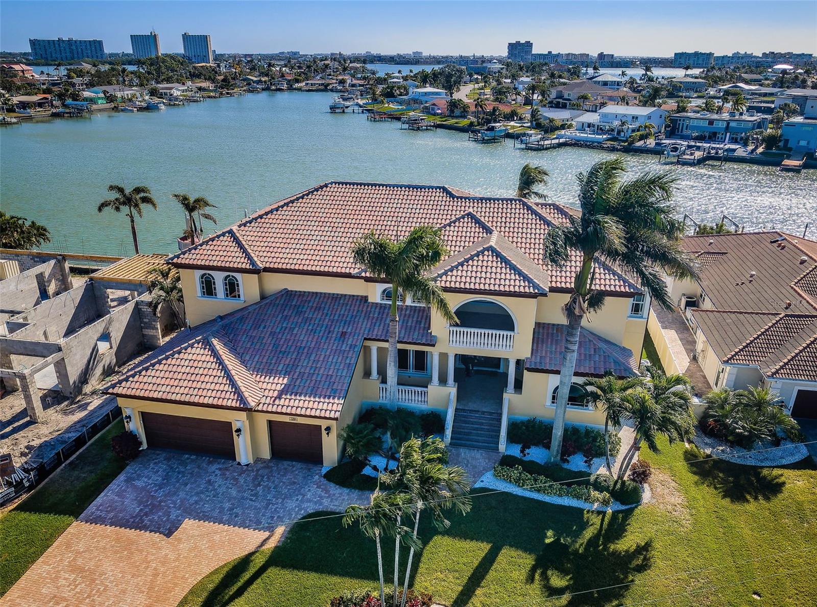 TB8455716 Property Photo