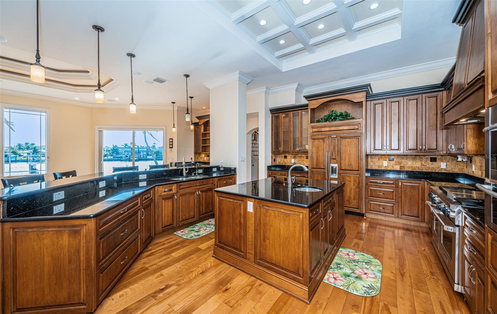 TB8455716 Property Photo