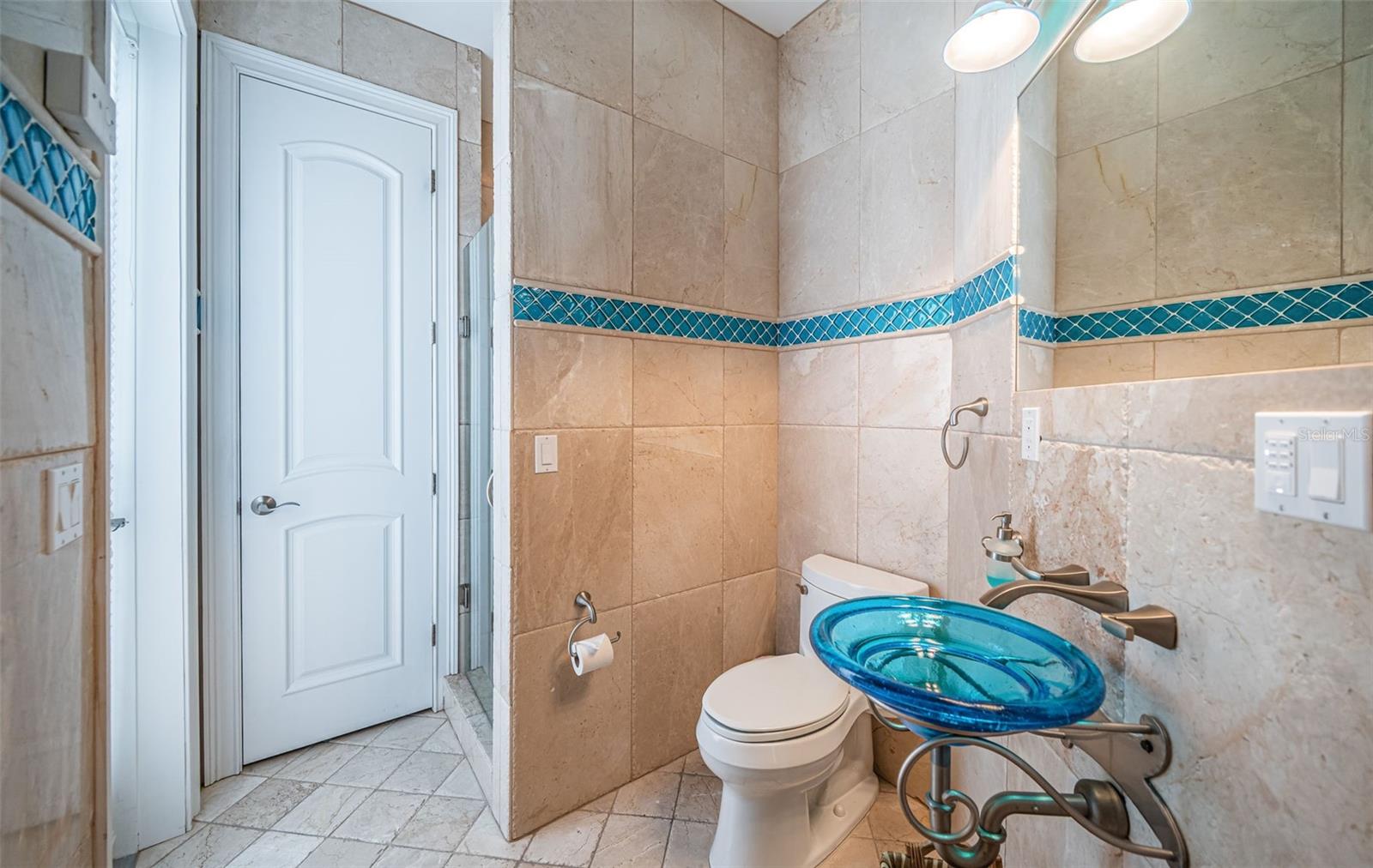 TB8455716 Property Photo