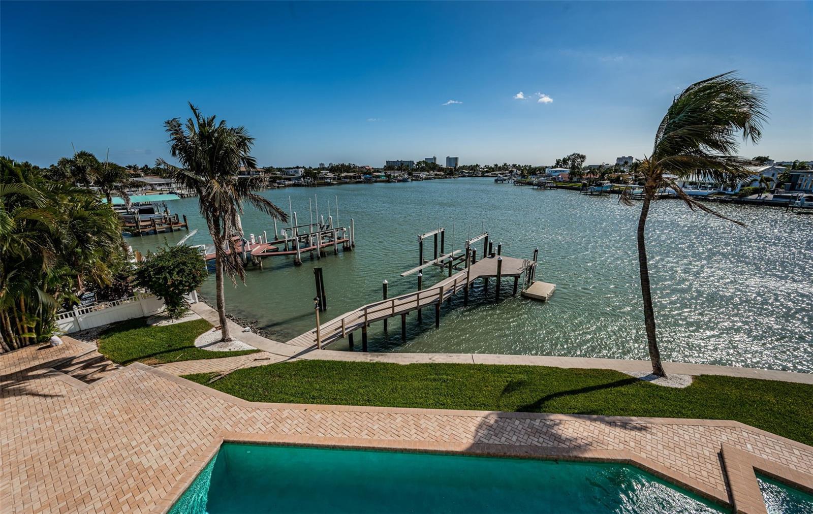 TB8455716 Property Photo