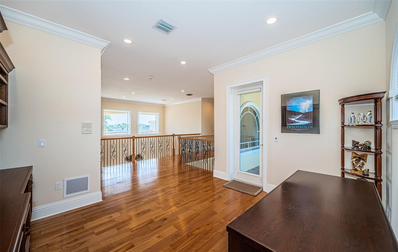 TB8455716 Property Photo