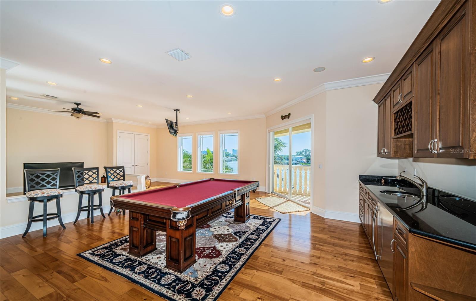 TB8455716 Property Photo