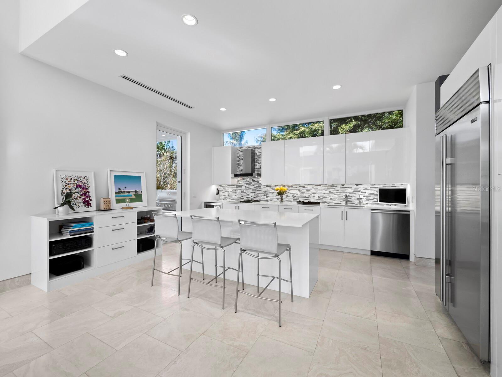 A4674992 Property Photo