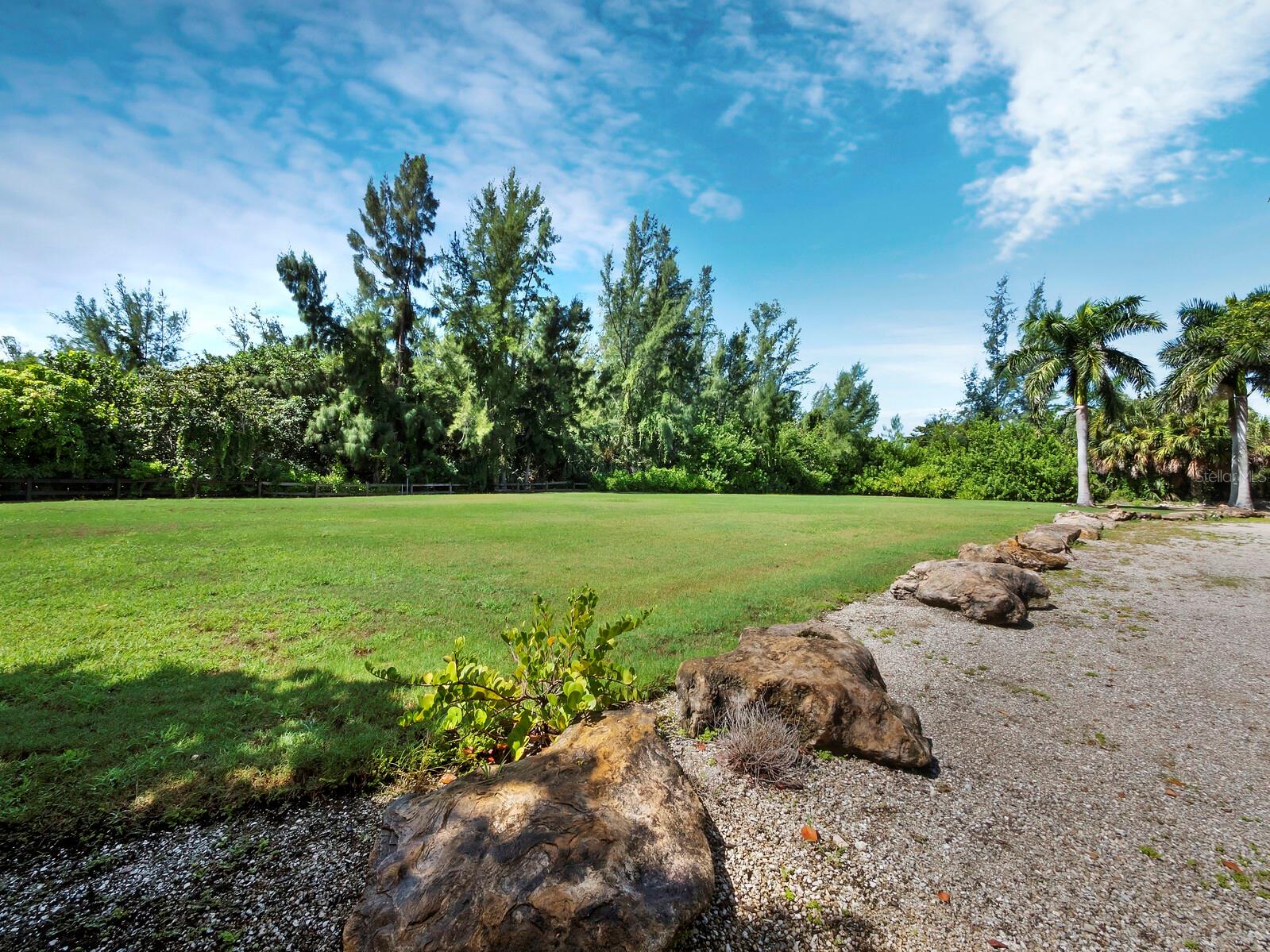 A4674992 Property Photo