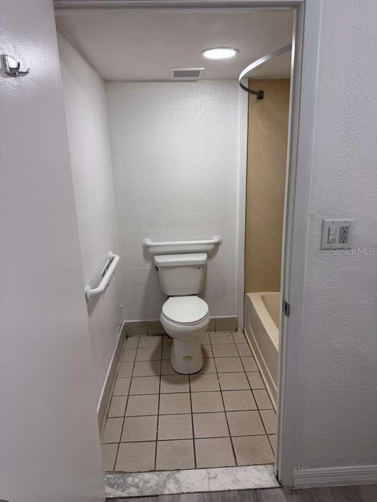 O6366840 Property Photo