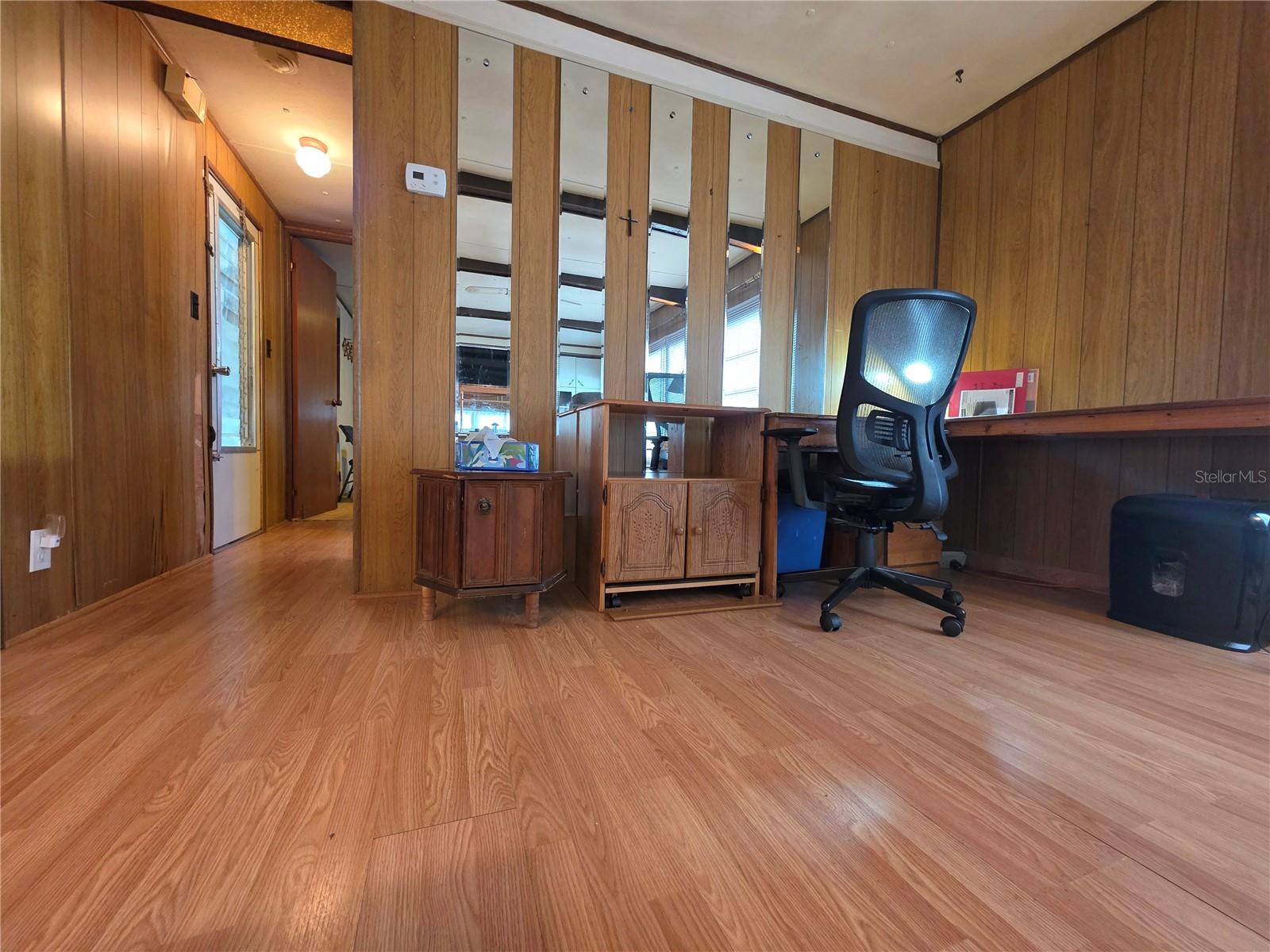 TB8455836 Property Photo