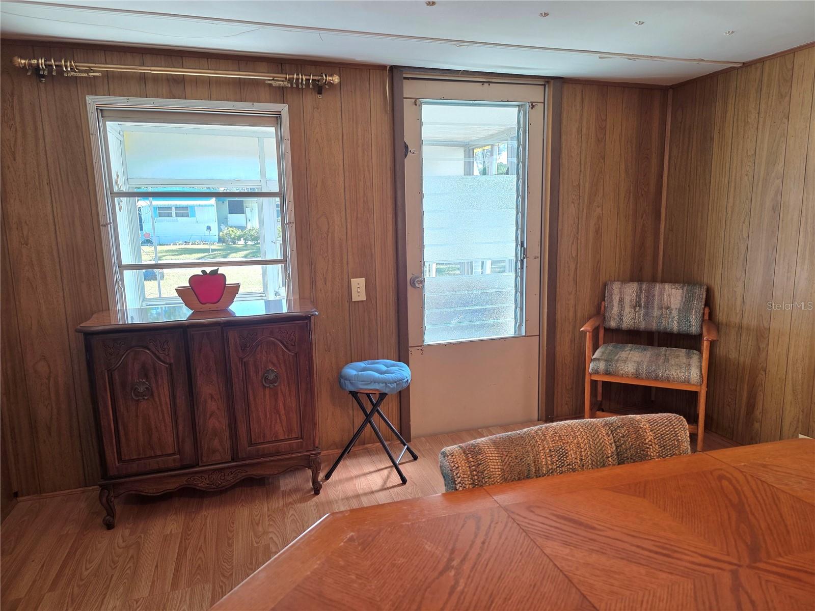 TB8455836 Property Photo