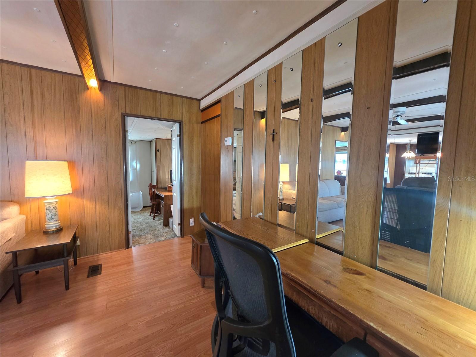 TB8455836 Property Photo