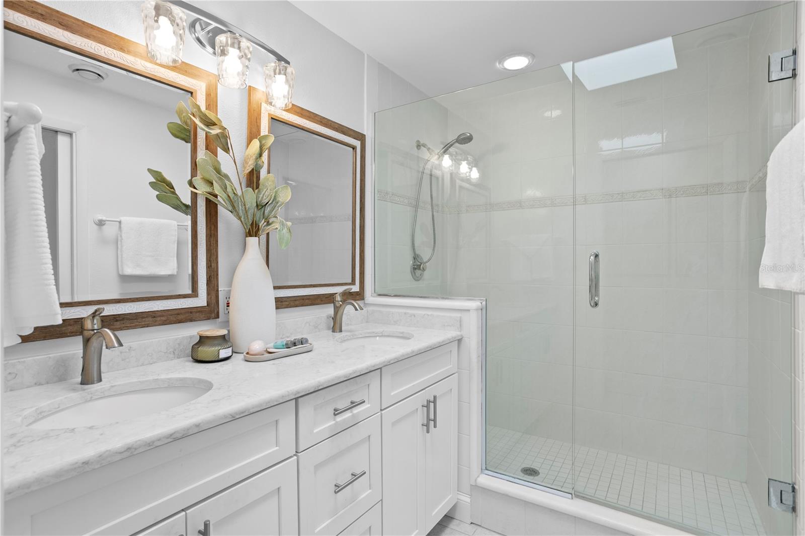 Primary ensuite with private water closet