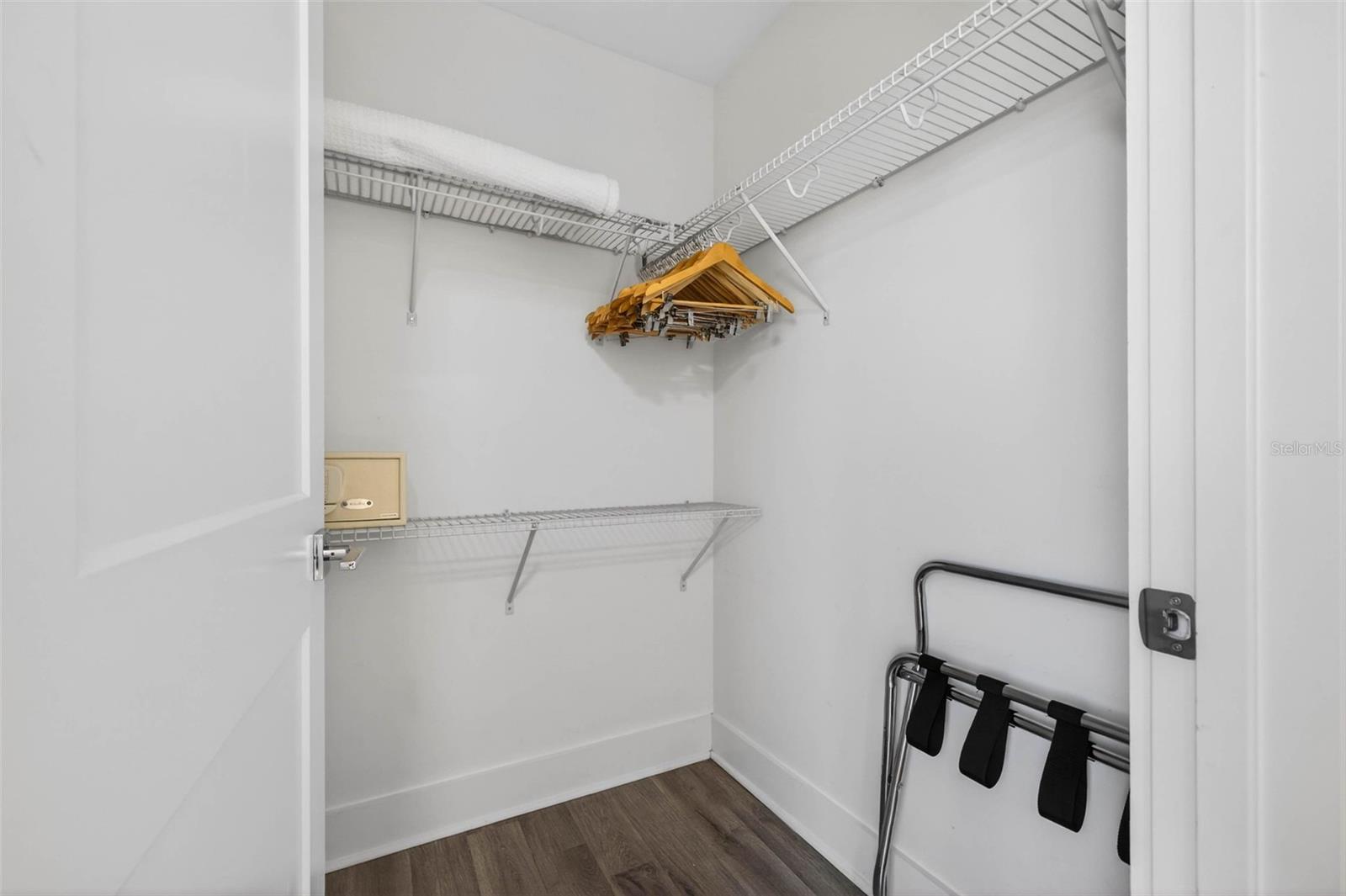 Walk-in closet