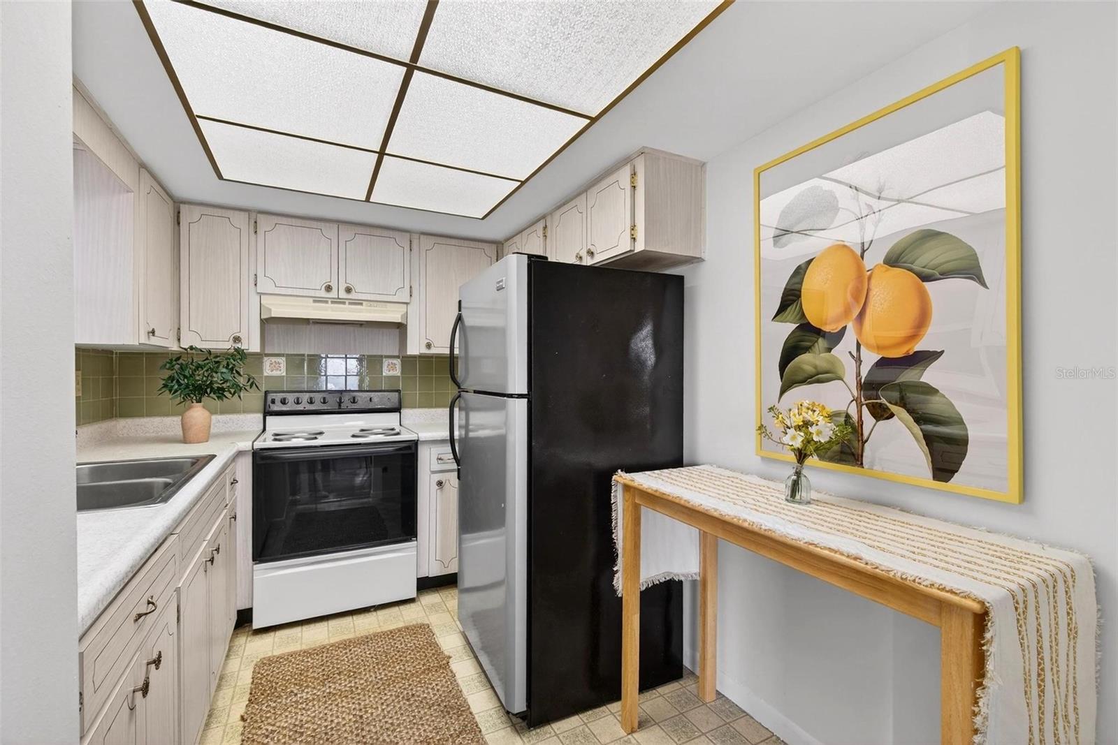 TB8455870 Property Photo