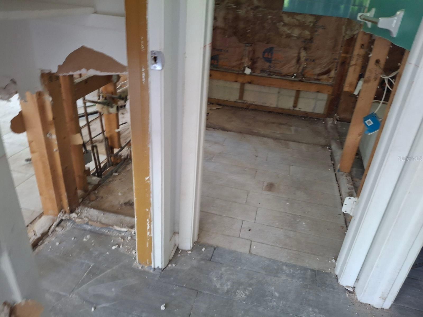 TB8455879 Property Photo