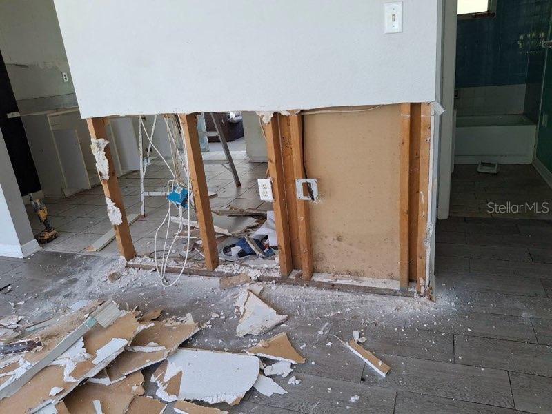 TB8455879 Property Photo