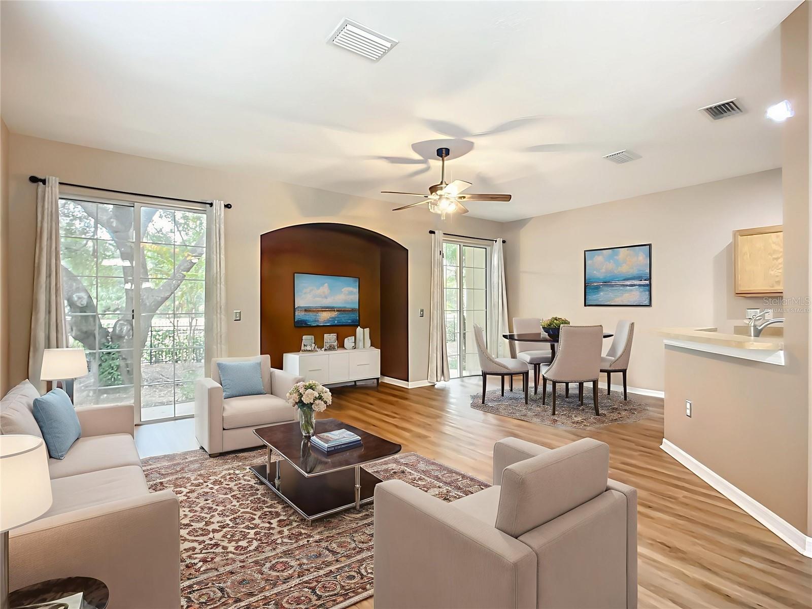 Virtually staged living/dining rooms
