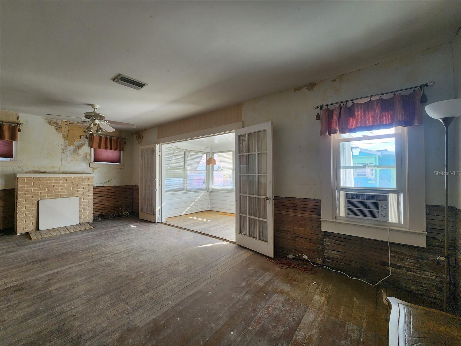 A4675044 Property Photo