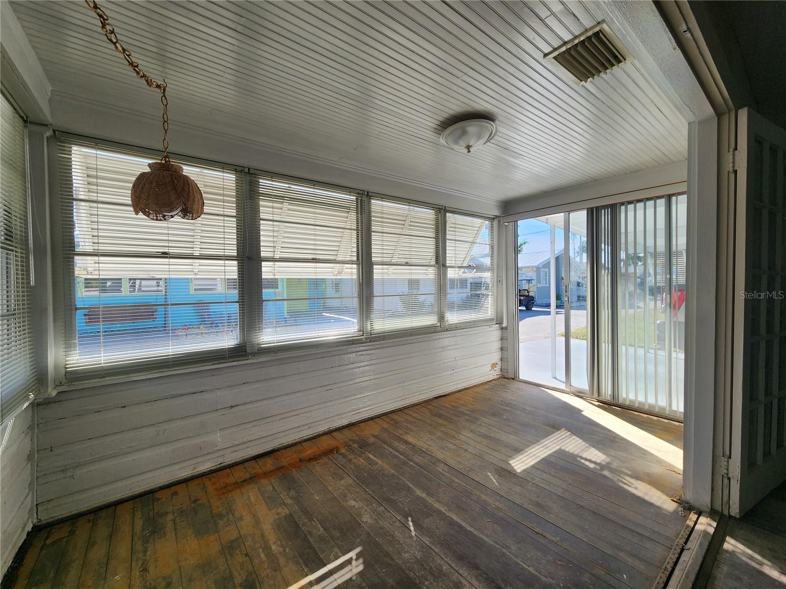 A4675044 Property Photo