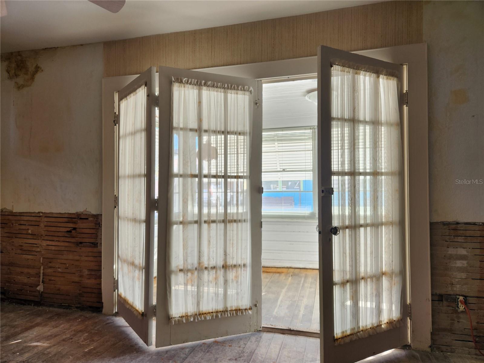 A4675044 Property Photo