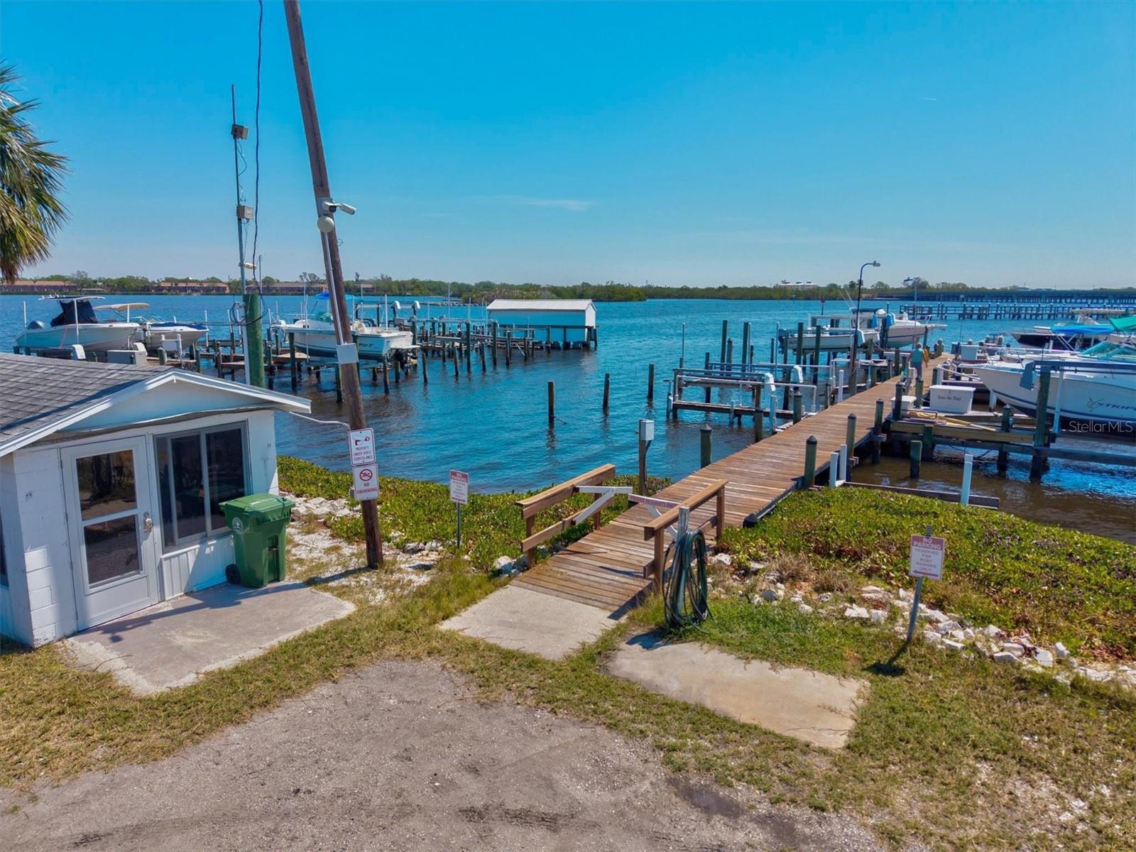 A4675044 Property Photo