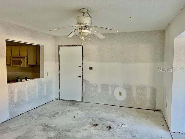 TB8455917 Property Photo